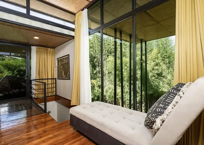 Cantik Villa *