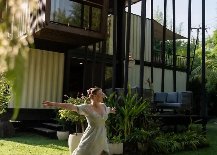 Cantik *